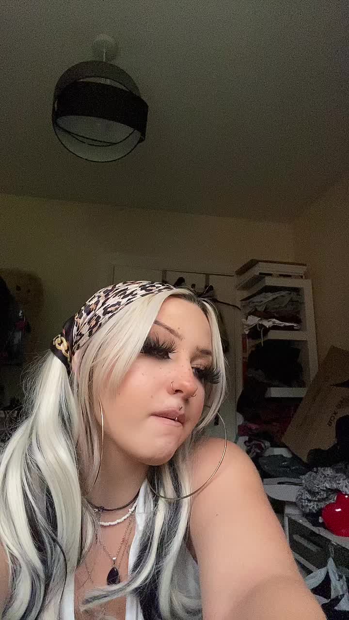 @g