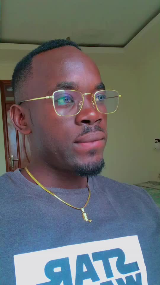 @Loane 🍫🍫🇬🇦