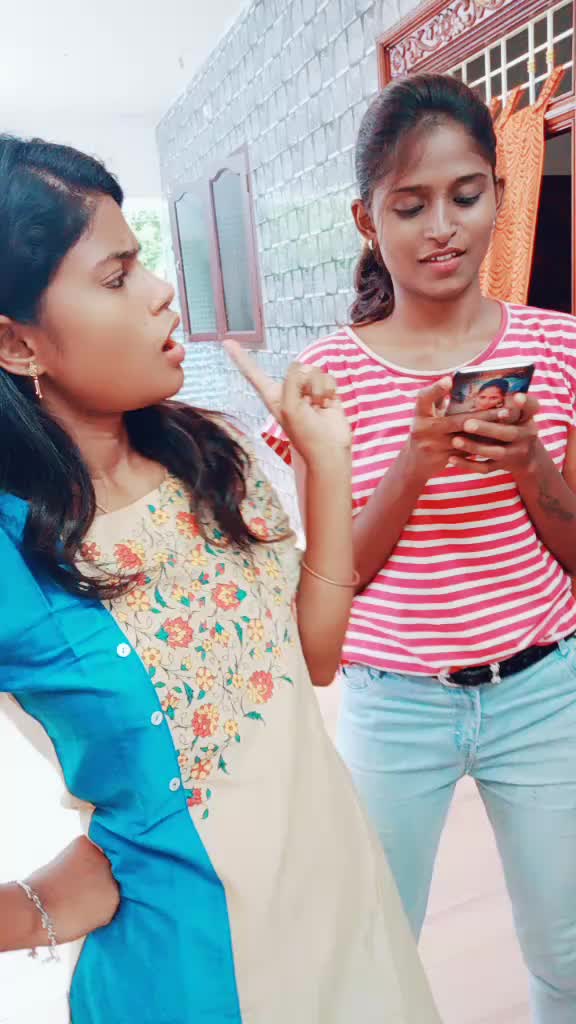 @๐Selfie Queen ๐