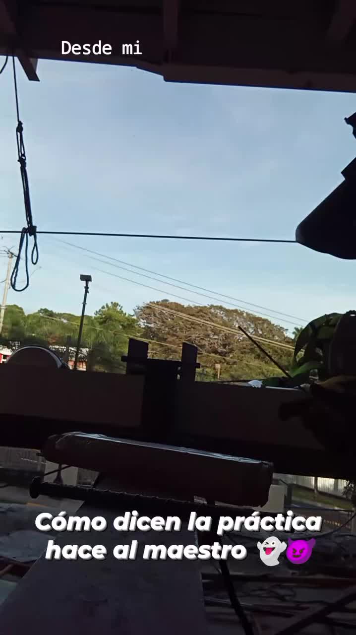 @pollito lopez