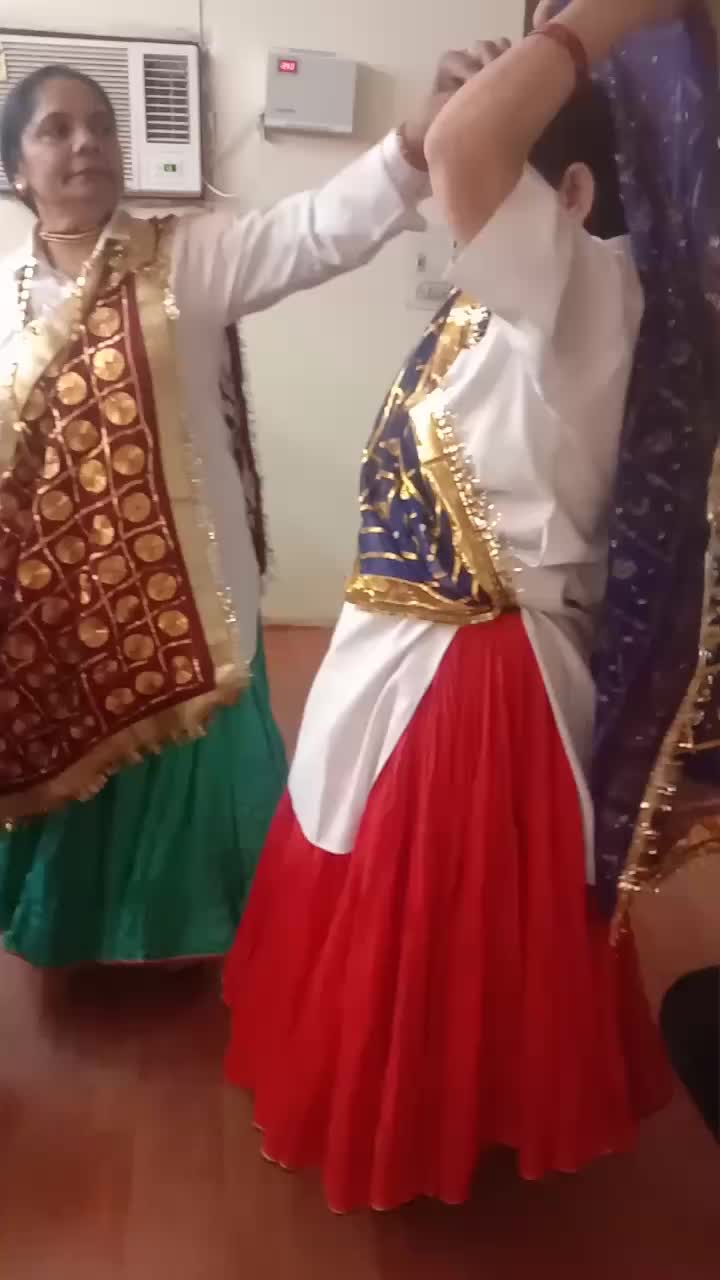 @royal.. jaatni