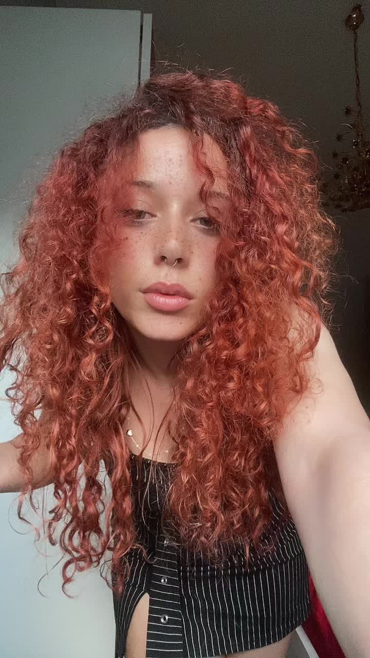 @Red&hearts;️💋🍷👹🍓🍒