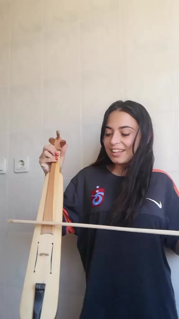 @B&uuml;şra Tuncer