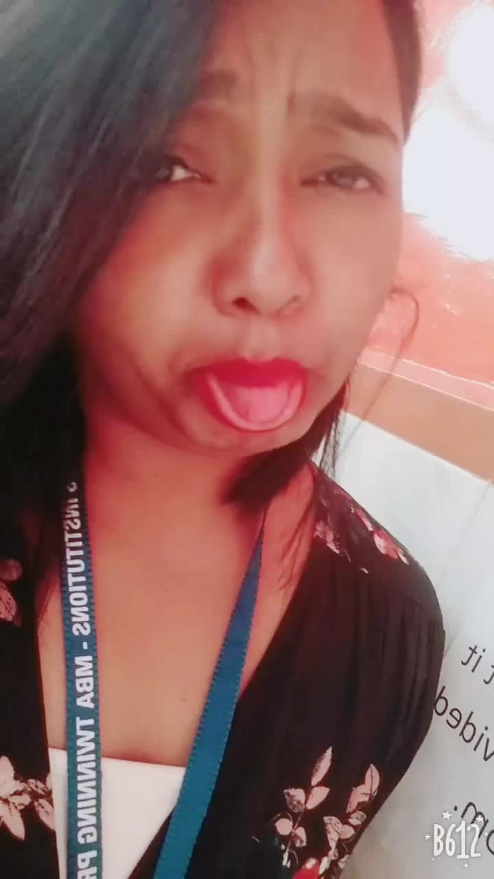 @Ana Gladys