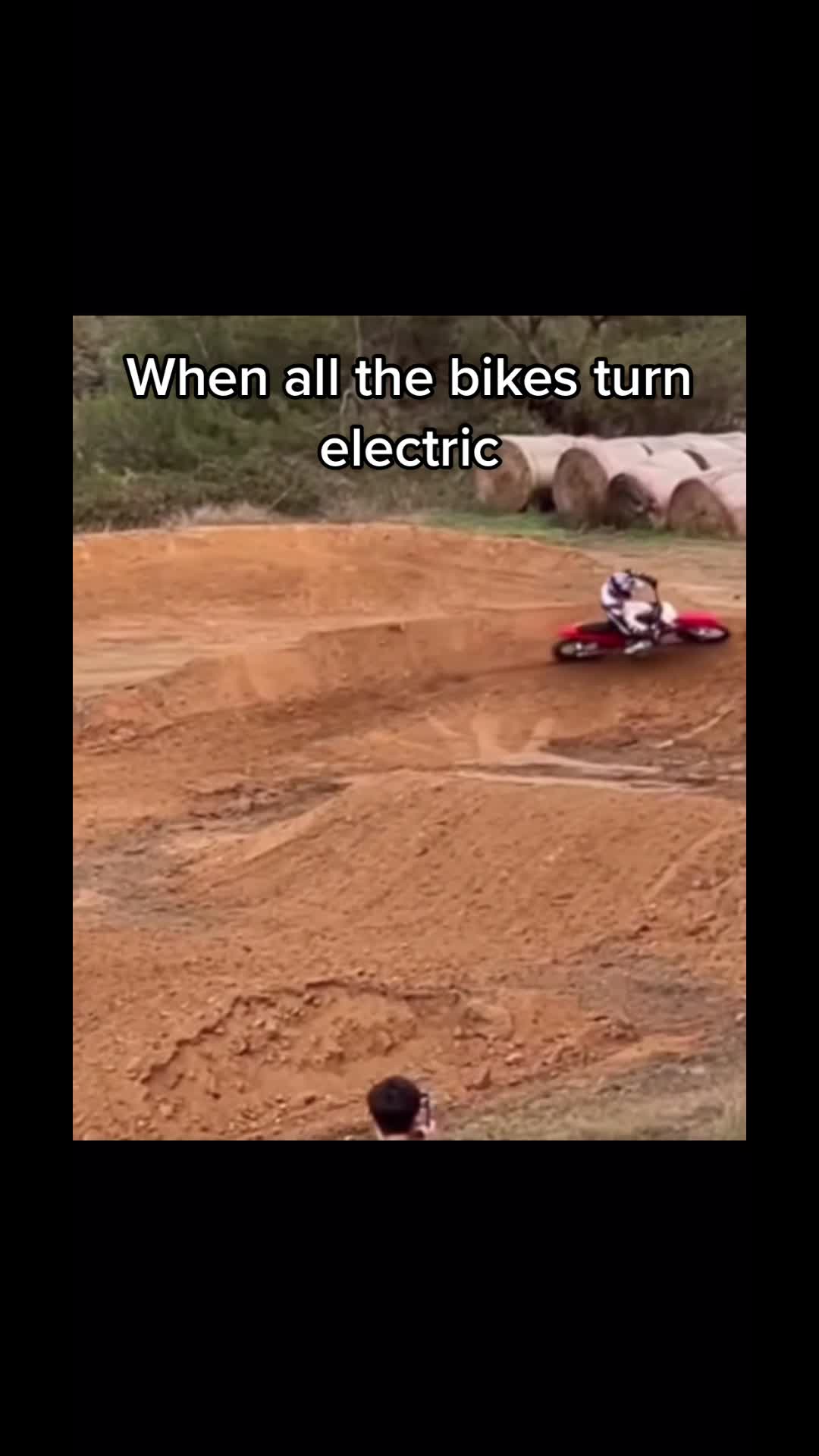 @D T