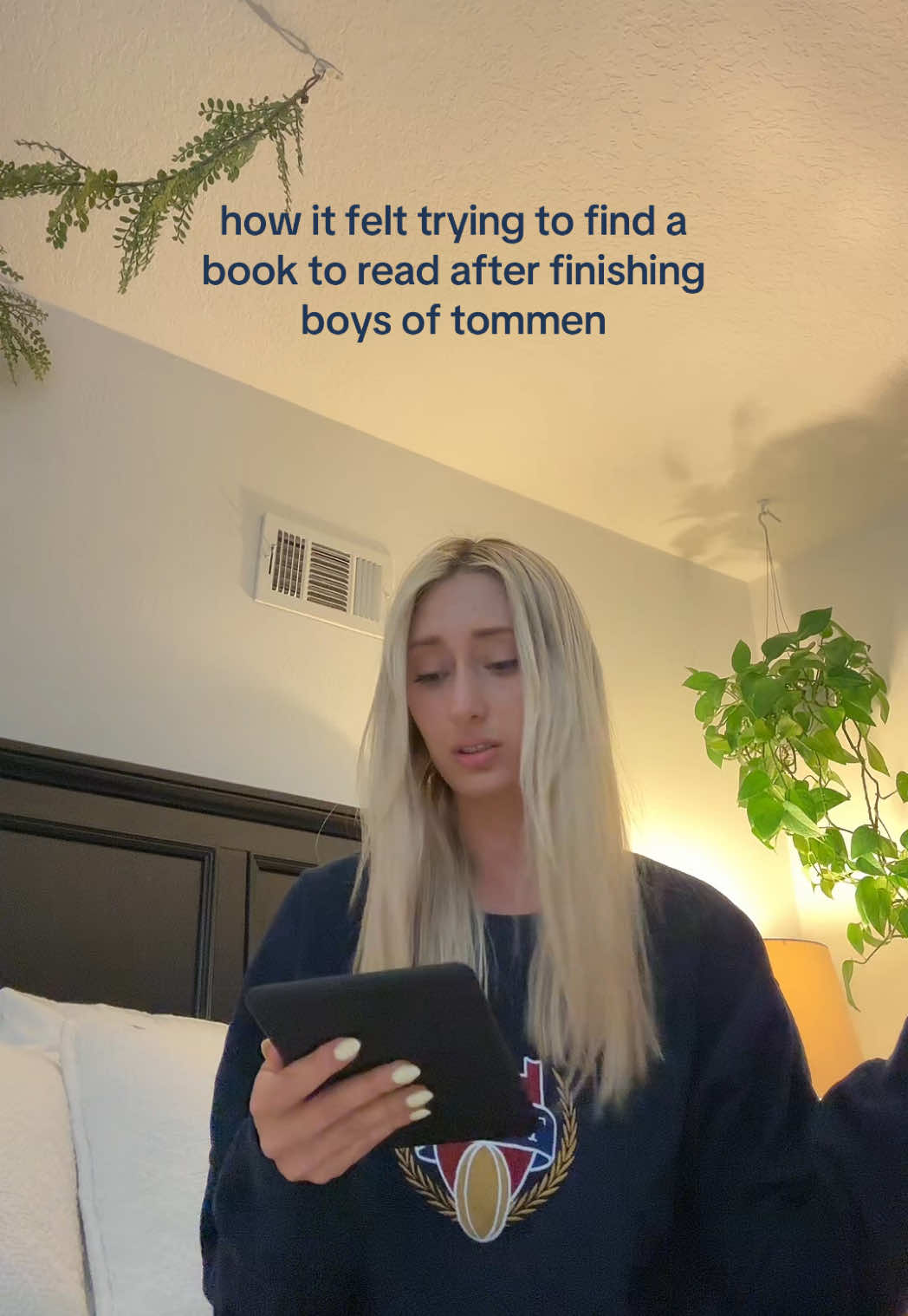 @Courtney Renée 📖