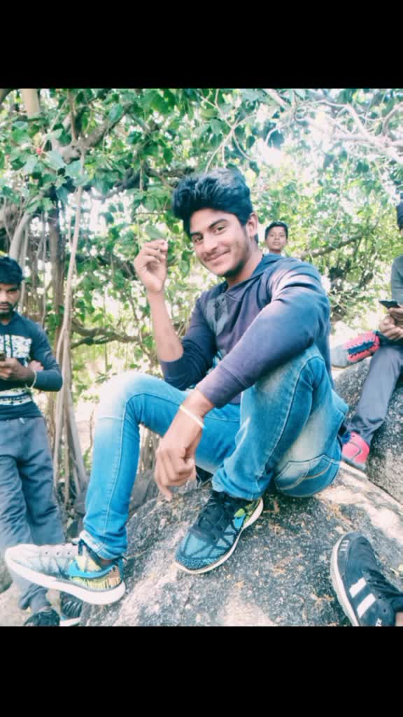 @Smiley boy AnAnd143S