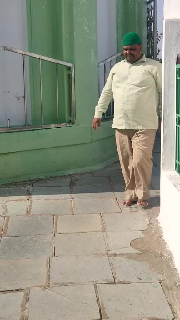 @khan sab
