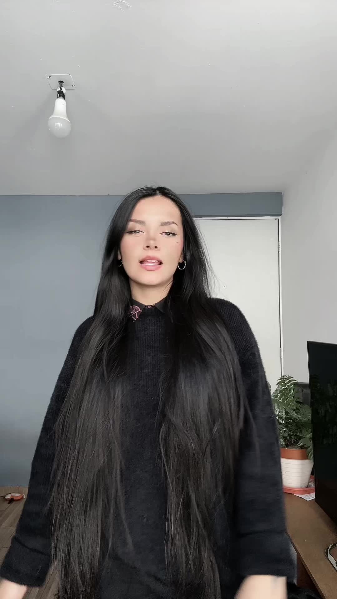 @Lili Sixx