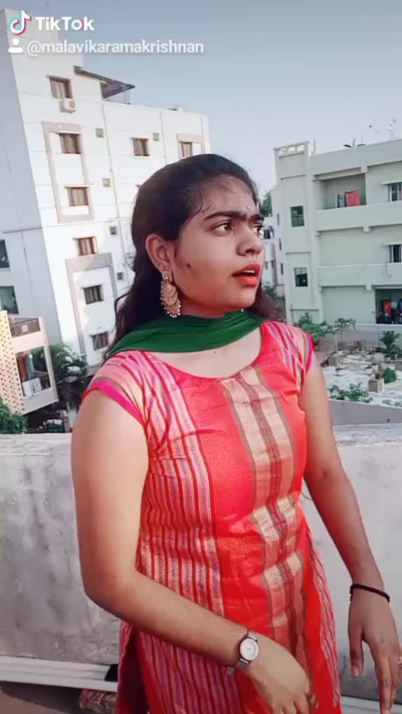 @Malavika jay❤