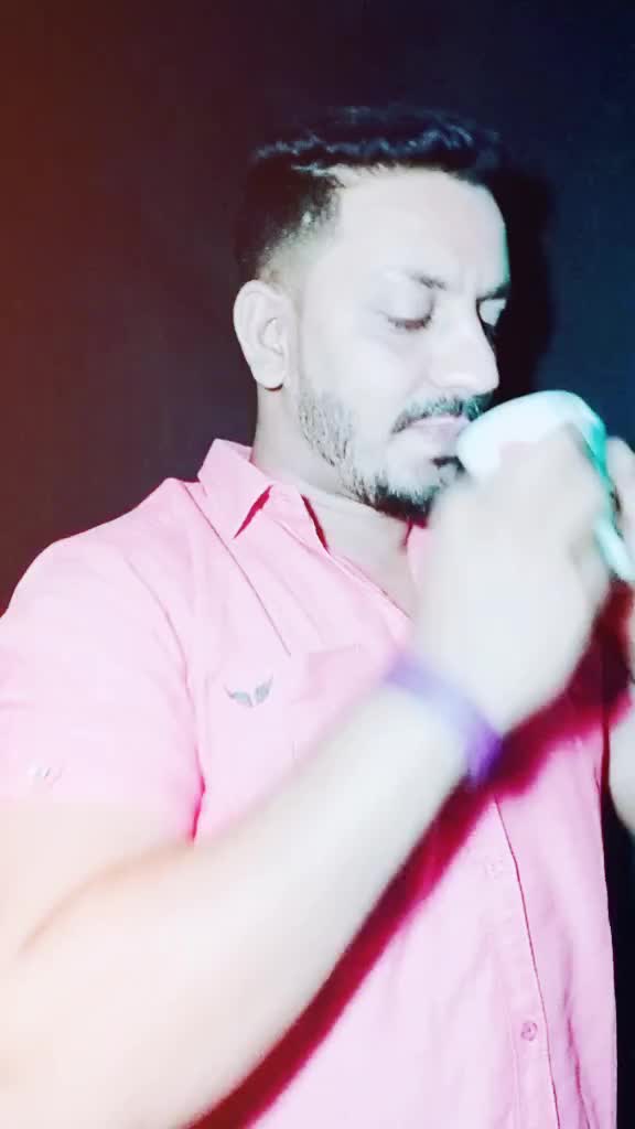 @NawaZ🎸^_________^🎸