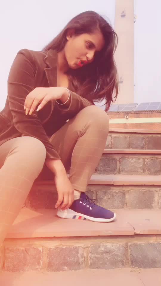 @🖤Kusum Ojha🖤