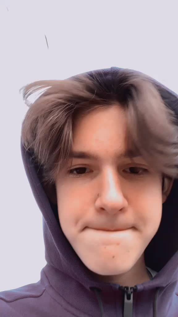 @<3