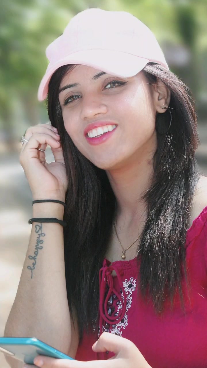 @👑🖤 Smile Queen🖤👑