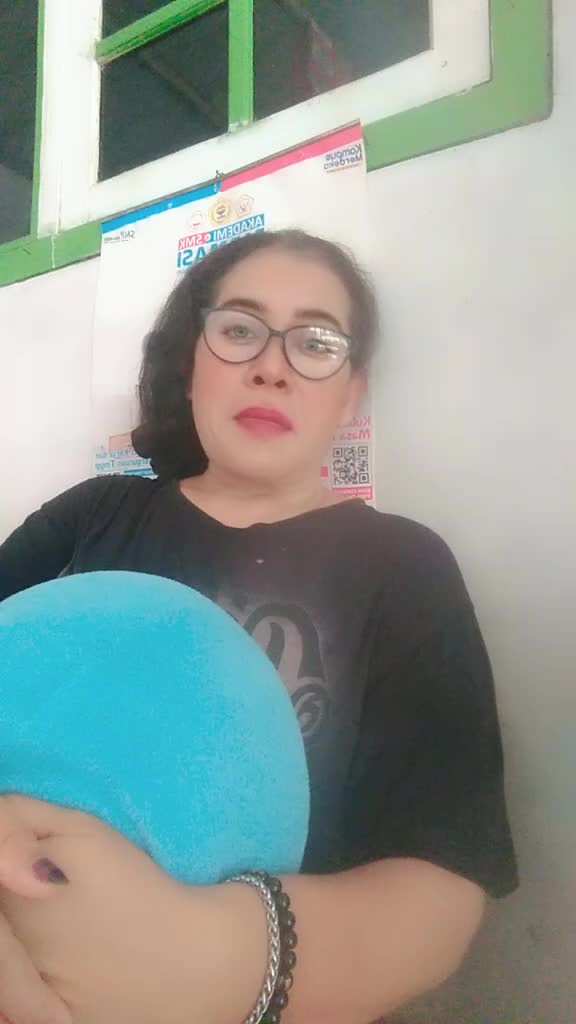 @💞👑PUTRI QUEEN 👑💞