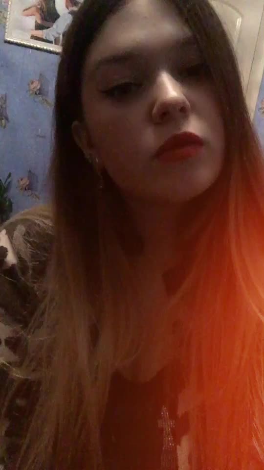 @Дарина