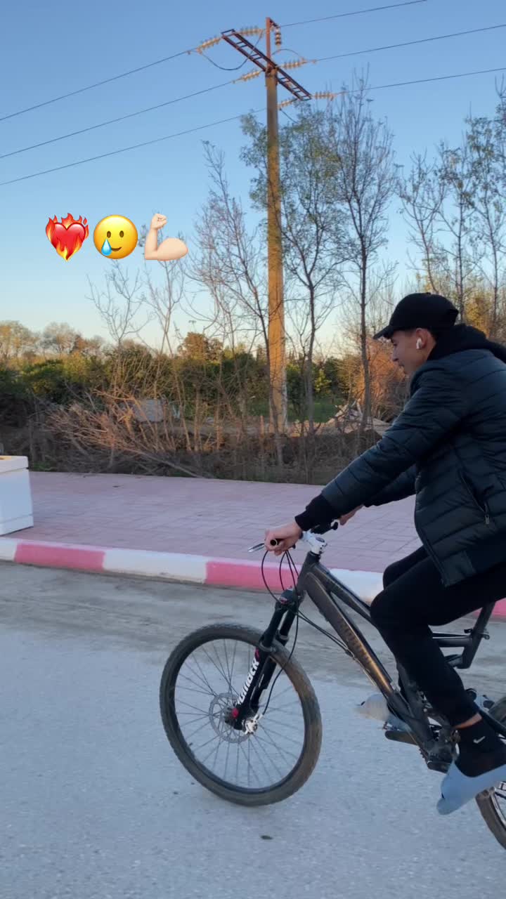 @Bi_li_06