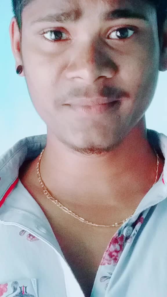 @Çàll_Mé_ßhàhúl_bøy😎