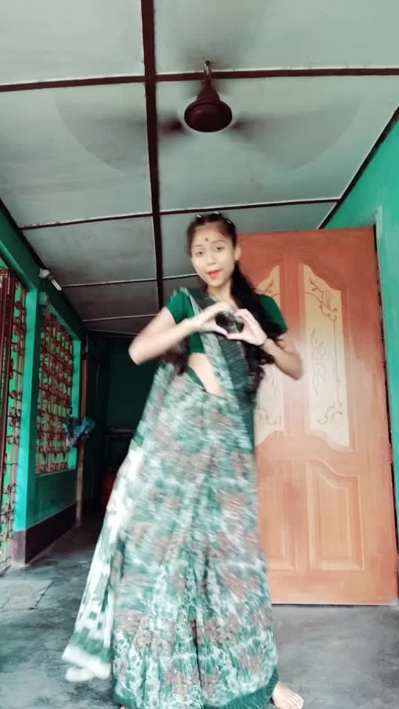 @𝑀𝑜𝓃𝒾𝓀𝒶 𝓂𝒶𝓇𝒶𝓀 ✨
