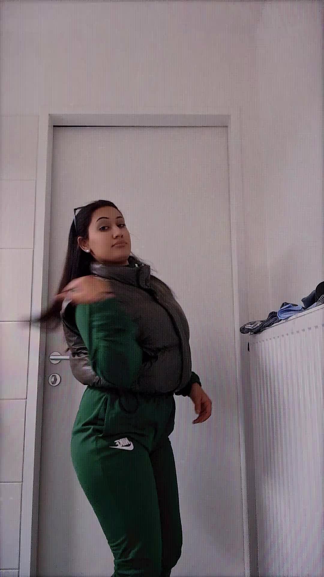 @Maria👑