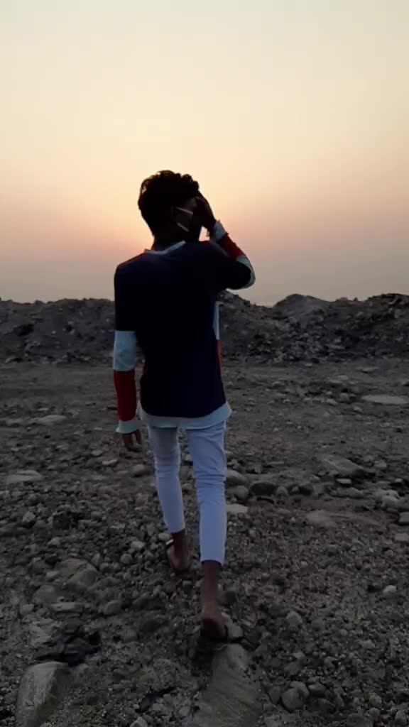 @✍️💕SURAJ🖕KARSH💕🎵
