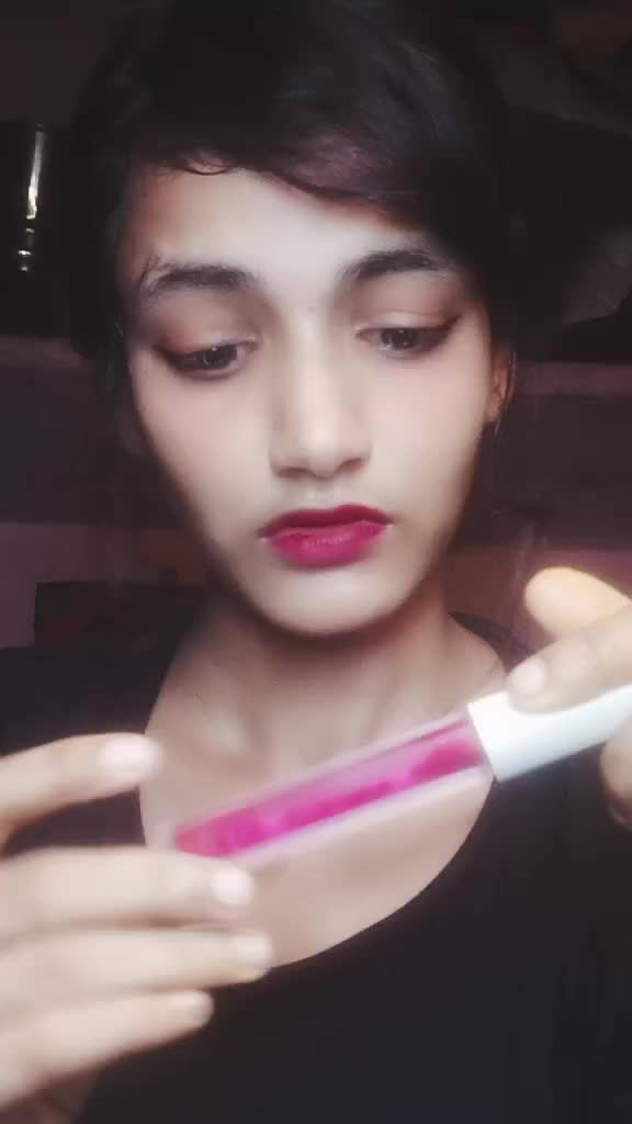 @_shruti_