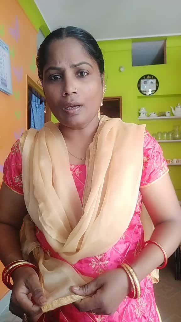 @vallishaheena