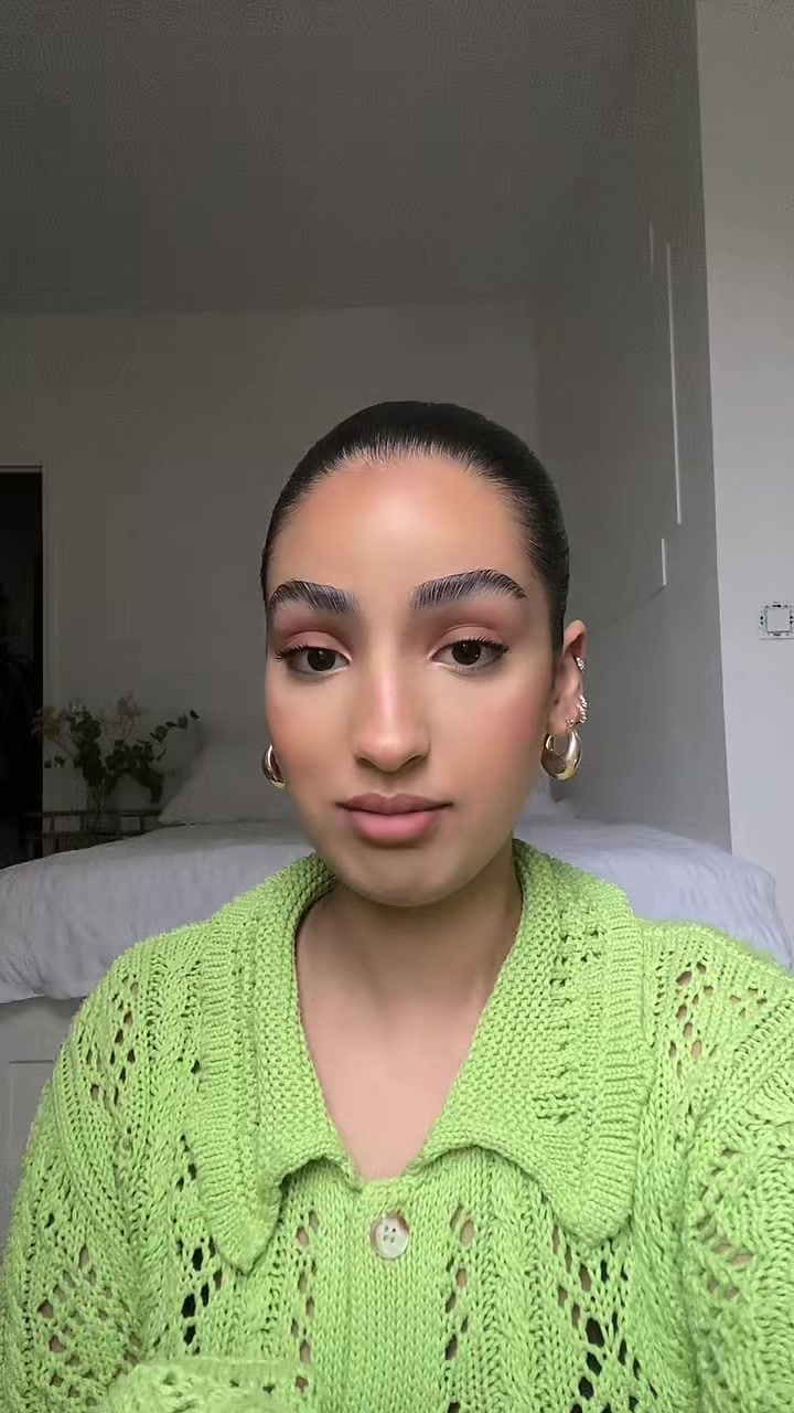 @Adjé