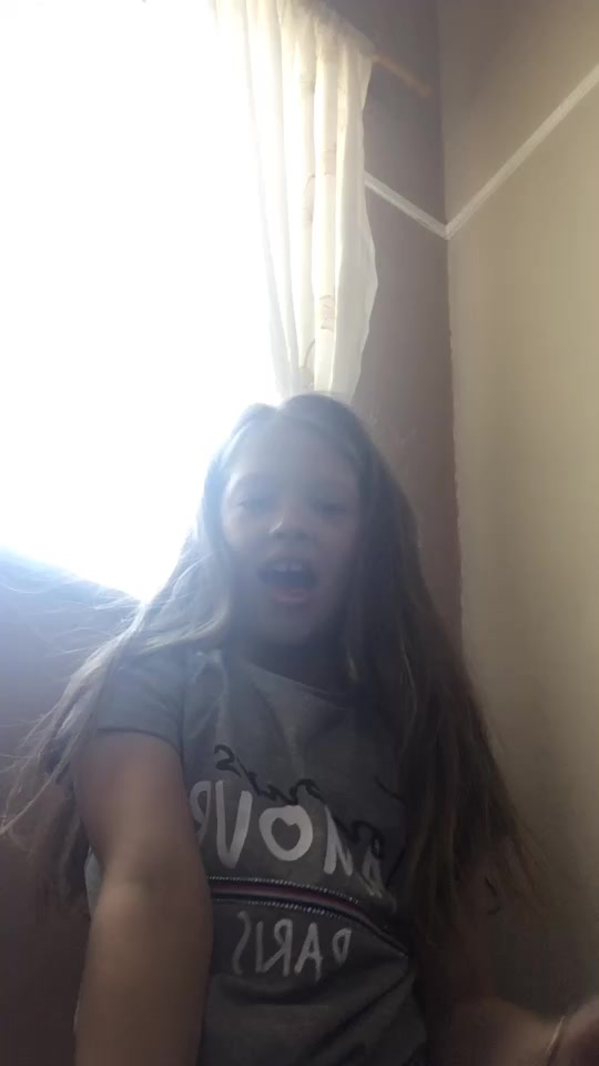 @caitlincass19