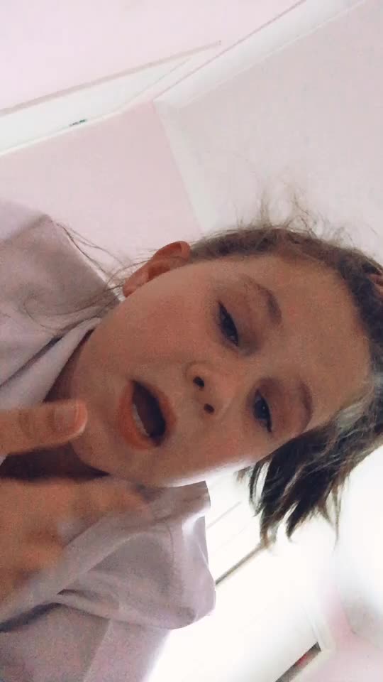 @Claire Halpin🤪💘