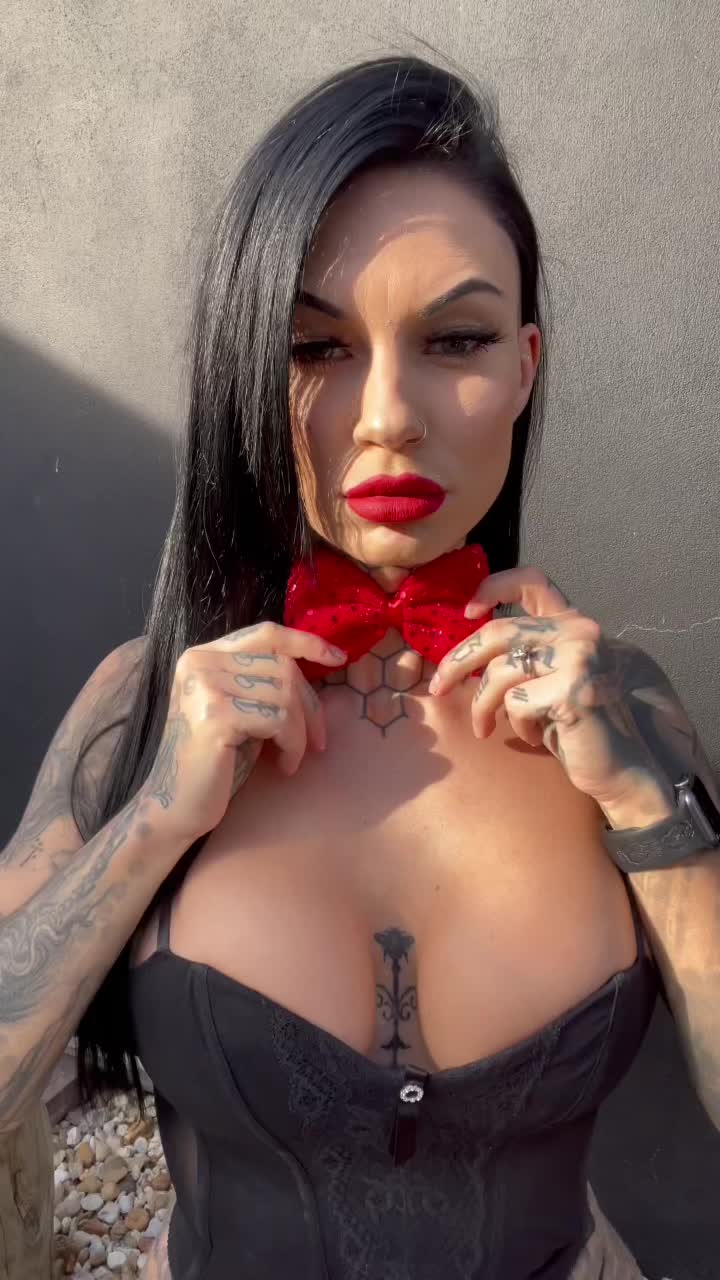 @beephillips__