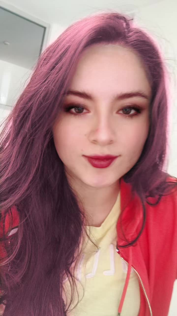 @Ela_Pa