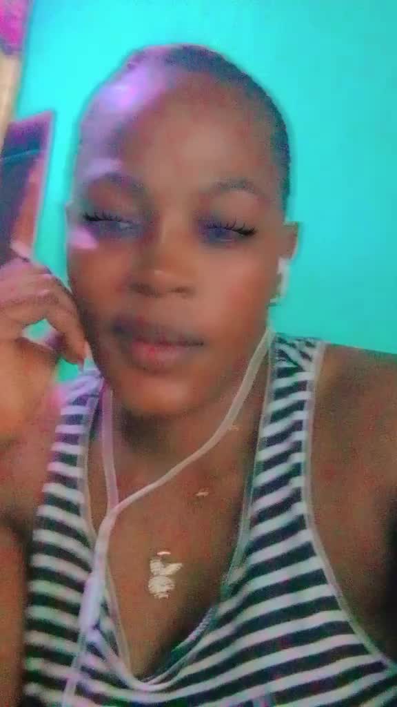 @menguechristine8