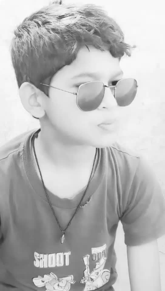@😷Hunny Shadji😷