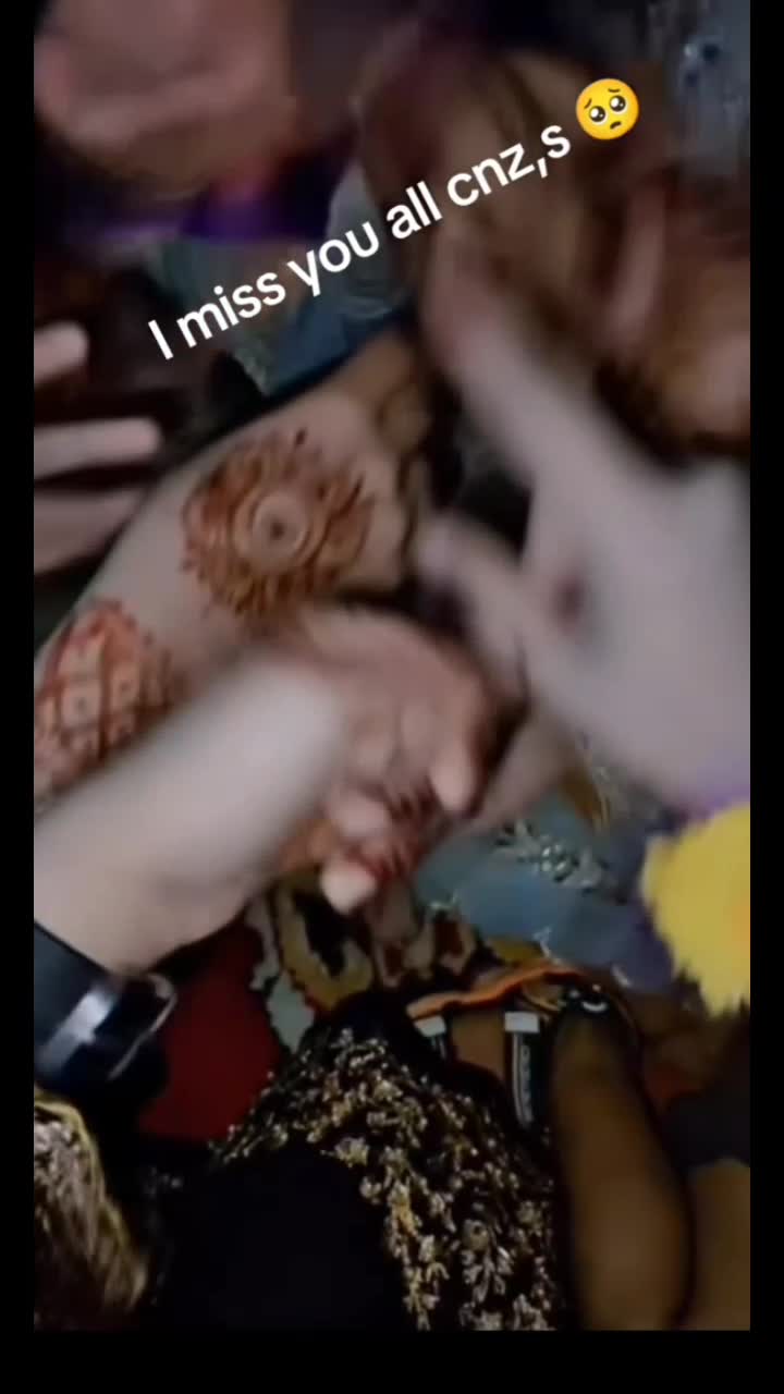 @𝒯: 𝒮𝒶𝓂𝒶𝓇𝒶 𝓌𝑜𝓇𝓁𝒹