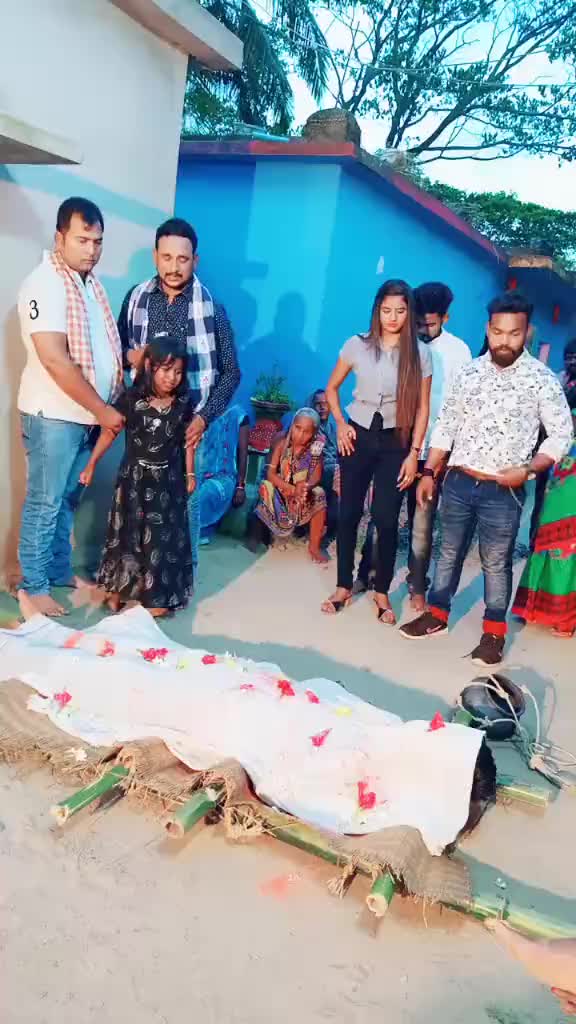 @Mr.._Bindas_Boy_G