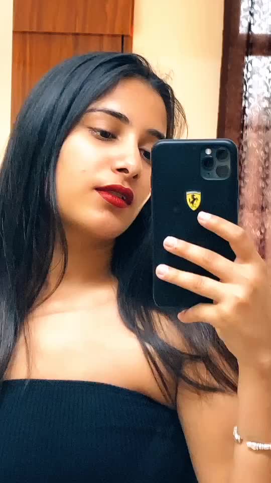 @Piya 🖤