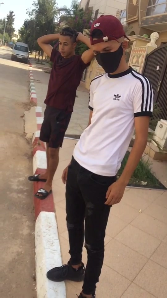 @زَوَالِيـ 🙍🏼&zwj;♂️