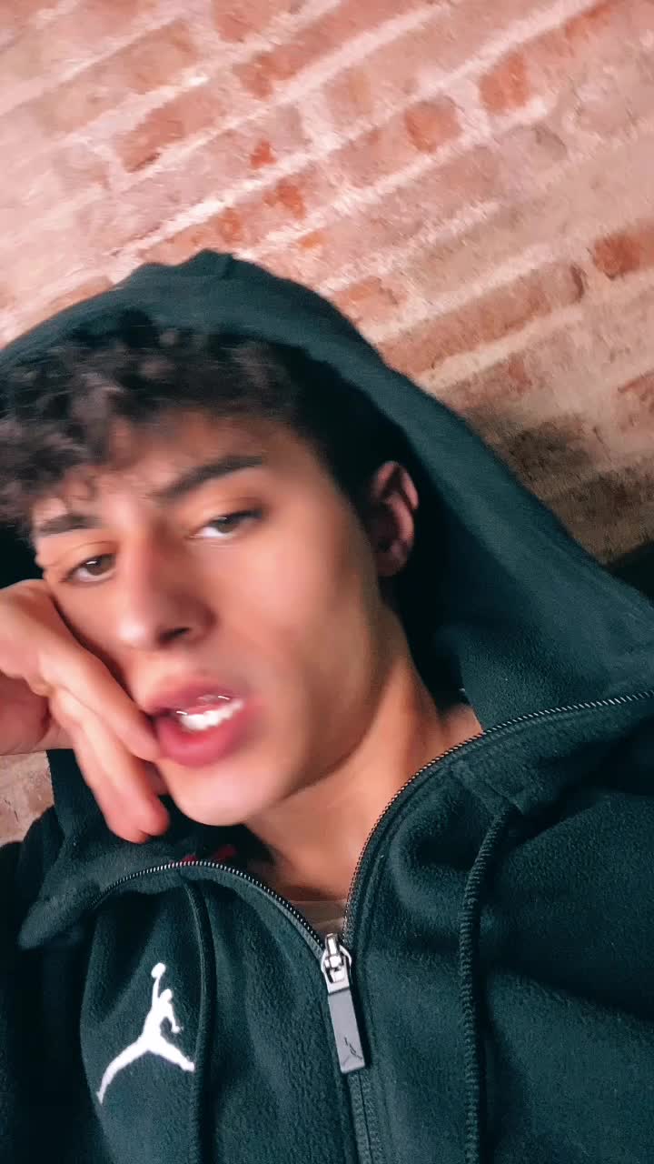 @costicosti00