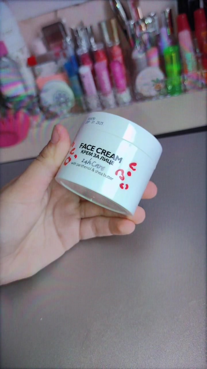 @Essence ♾️🤍