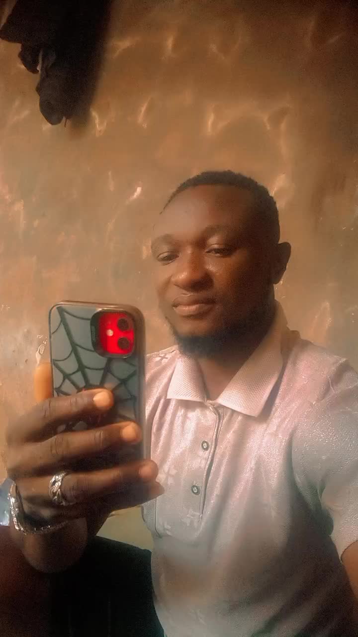 @🤴Ade💢bisi $
