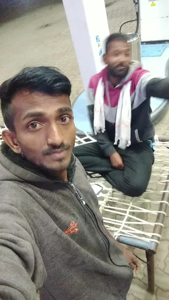@Nana Dhekle
