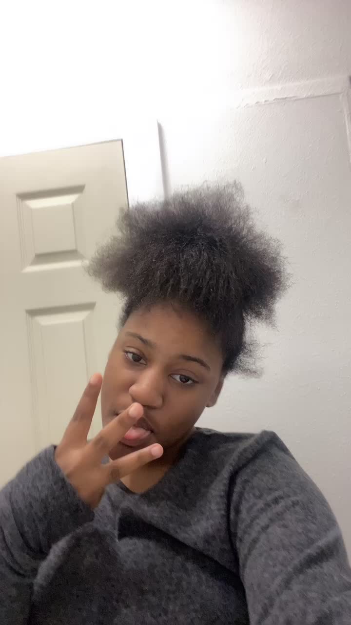 @naynay😘 .
