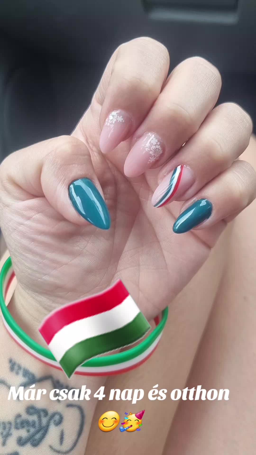 @Szasza