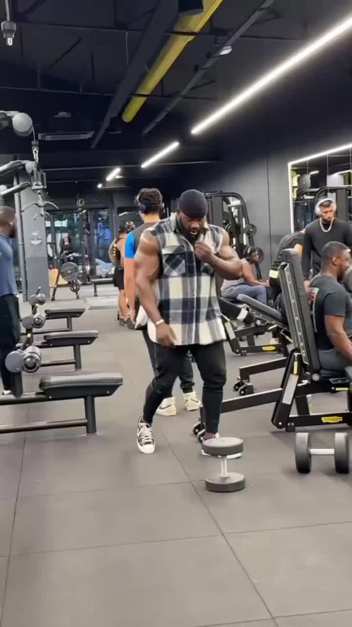 @Fly pro fittnes