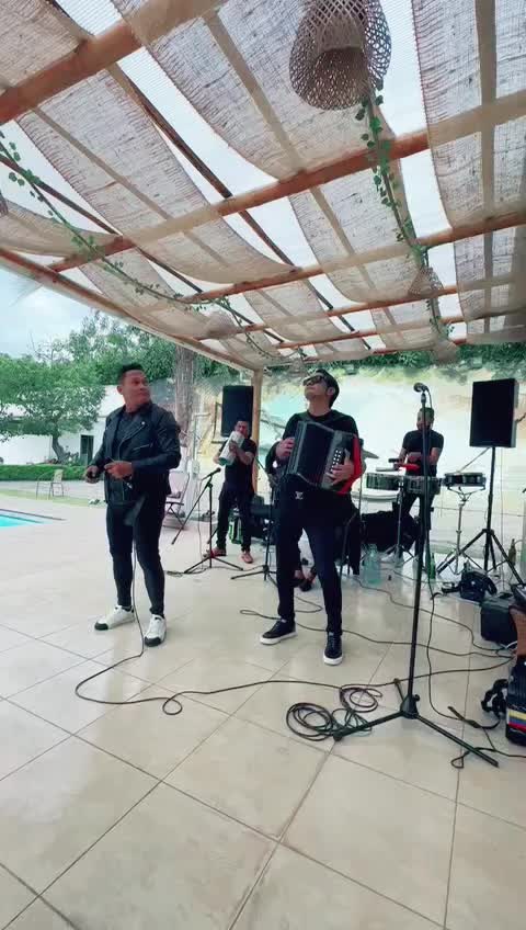 @leomar García