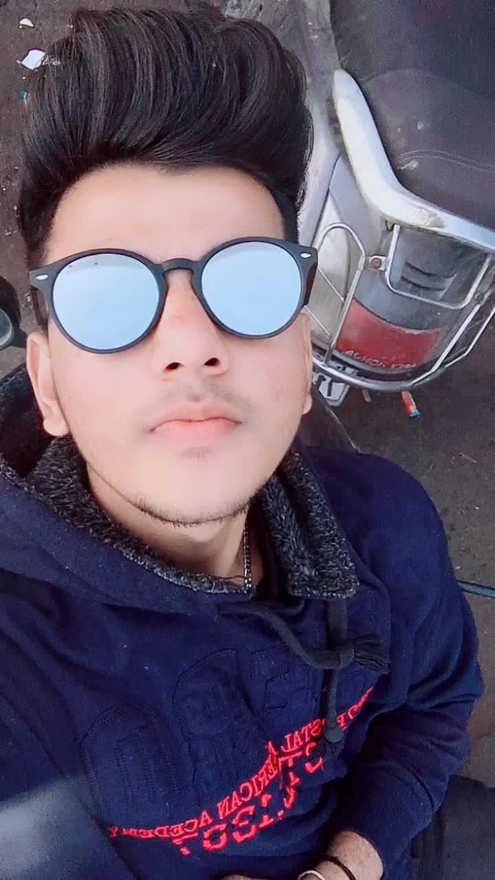 @RAHUL PADHIYAR 😎🔥