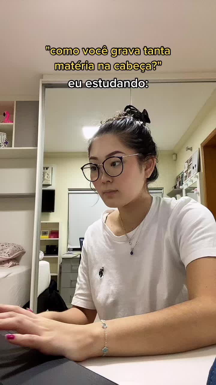 @paula_furukita