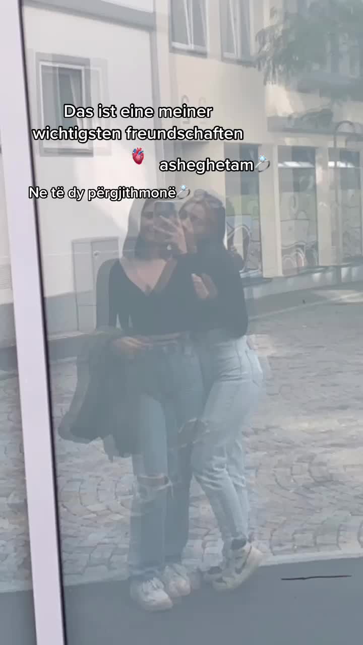 @Lilly🧩