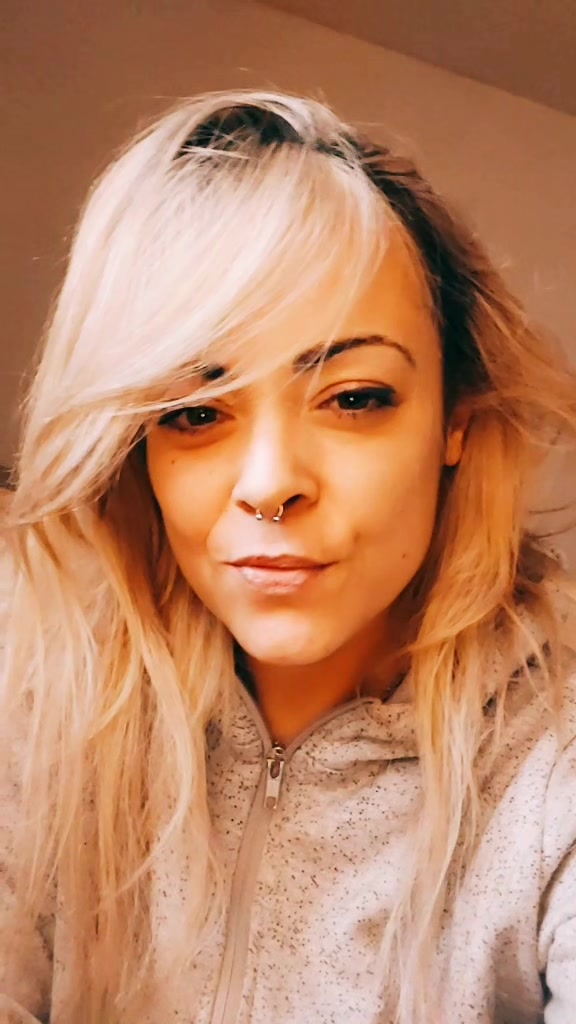 @RedLaysa